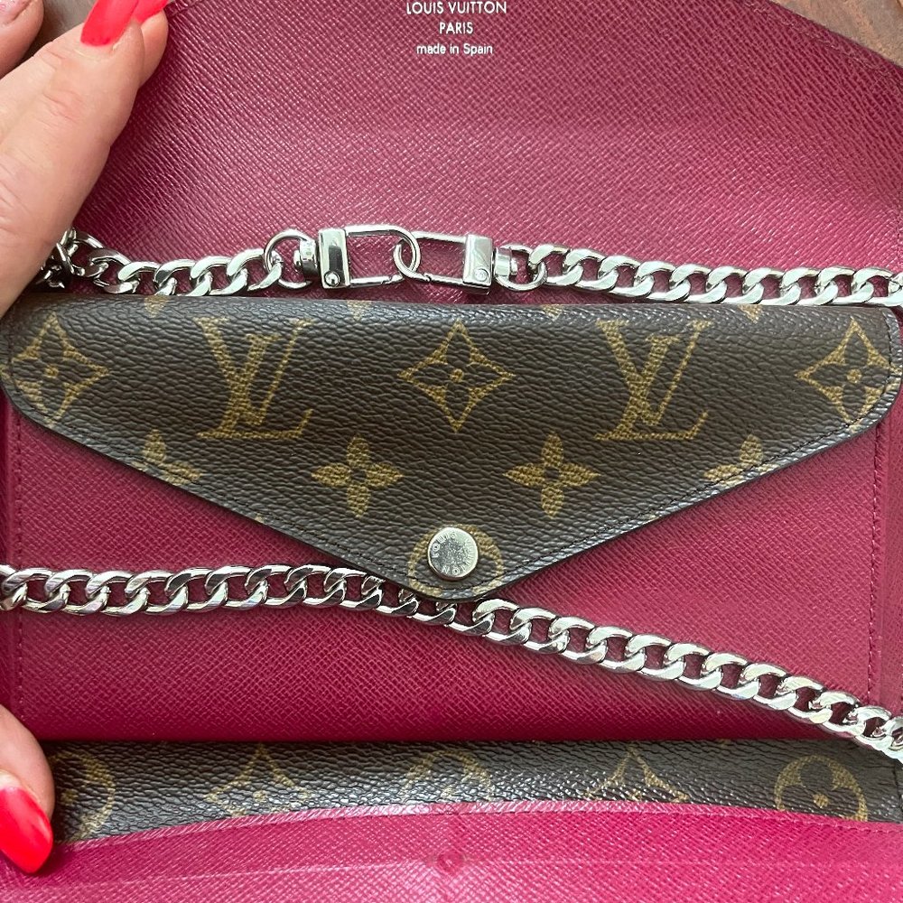 Auc LV Portefeuille Marie Lou Monogram Epi Leather Long Trifold Wallet on Chain - Picture 12 of 13